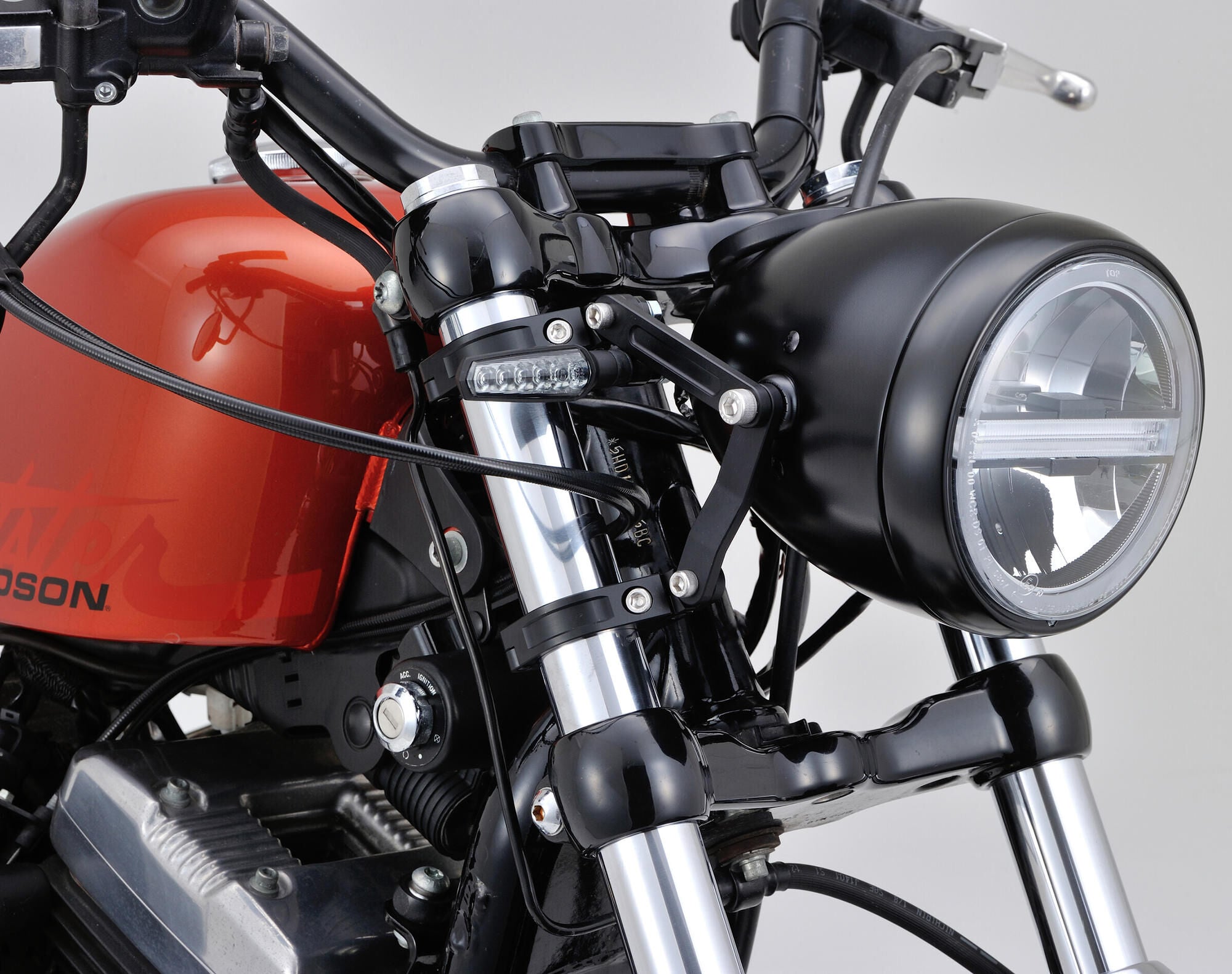 Daytona dual-axis koplamphouder bracket sh. alu 39mm sw adjustable