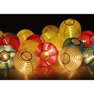 Feestverlichting buiten. 20 led-lampionnen. ip44-adapter 240v 10,75m.