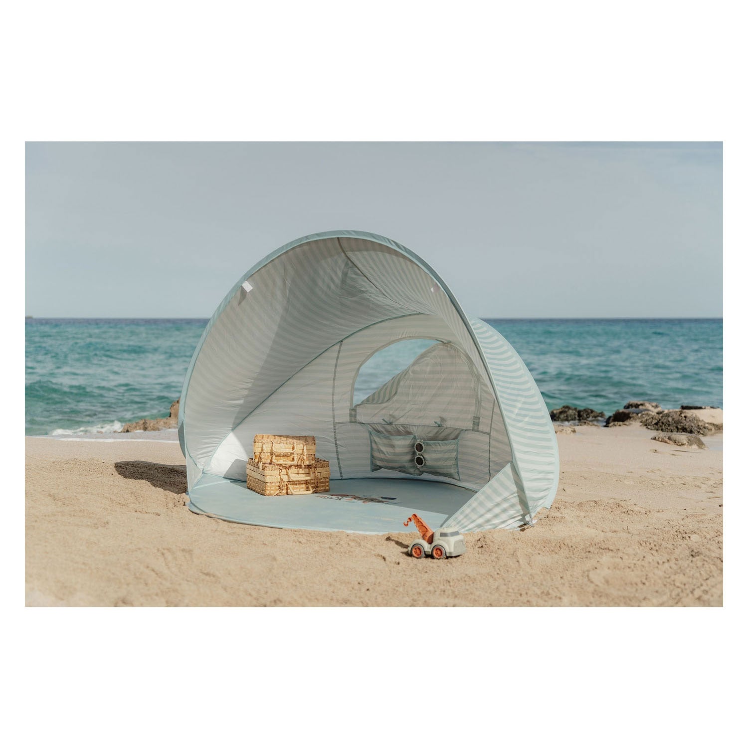 Little Dutch Fresh Greens pop-up tent