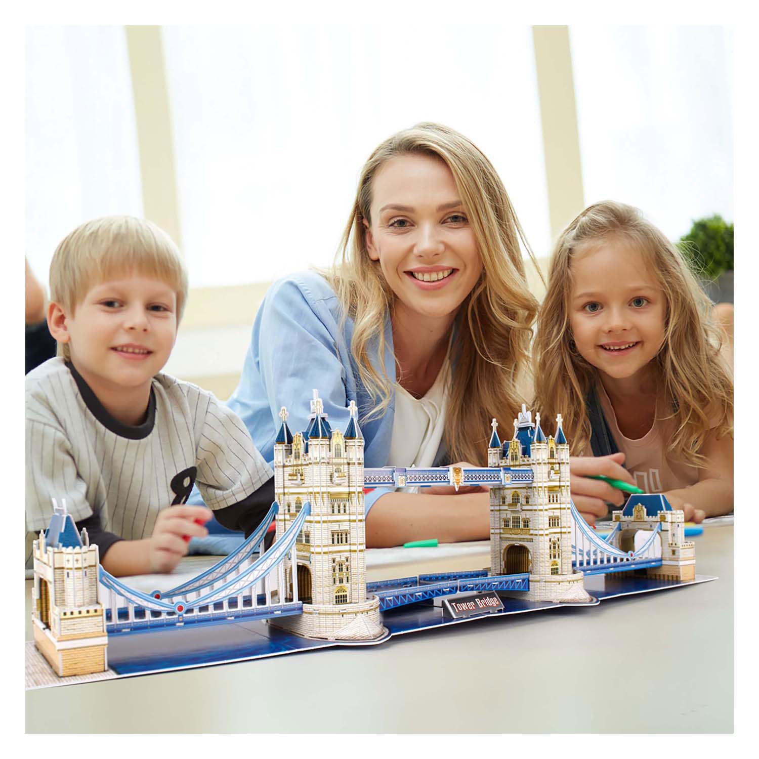 Kubieke leuke 3D-puzzel van National Geographic Tower Bridge