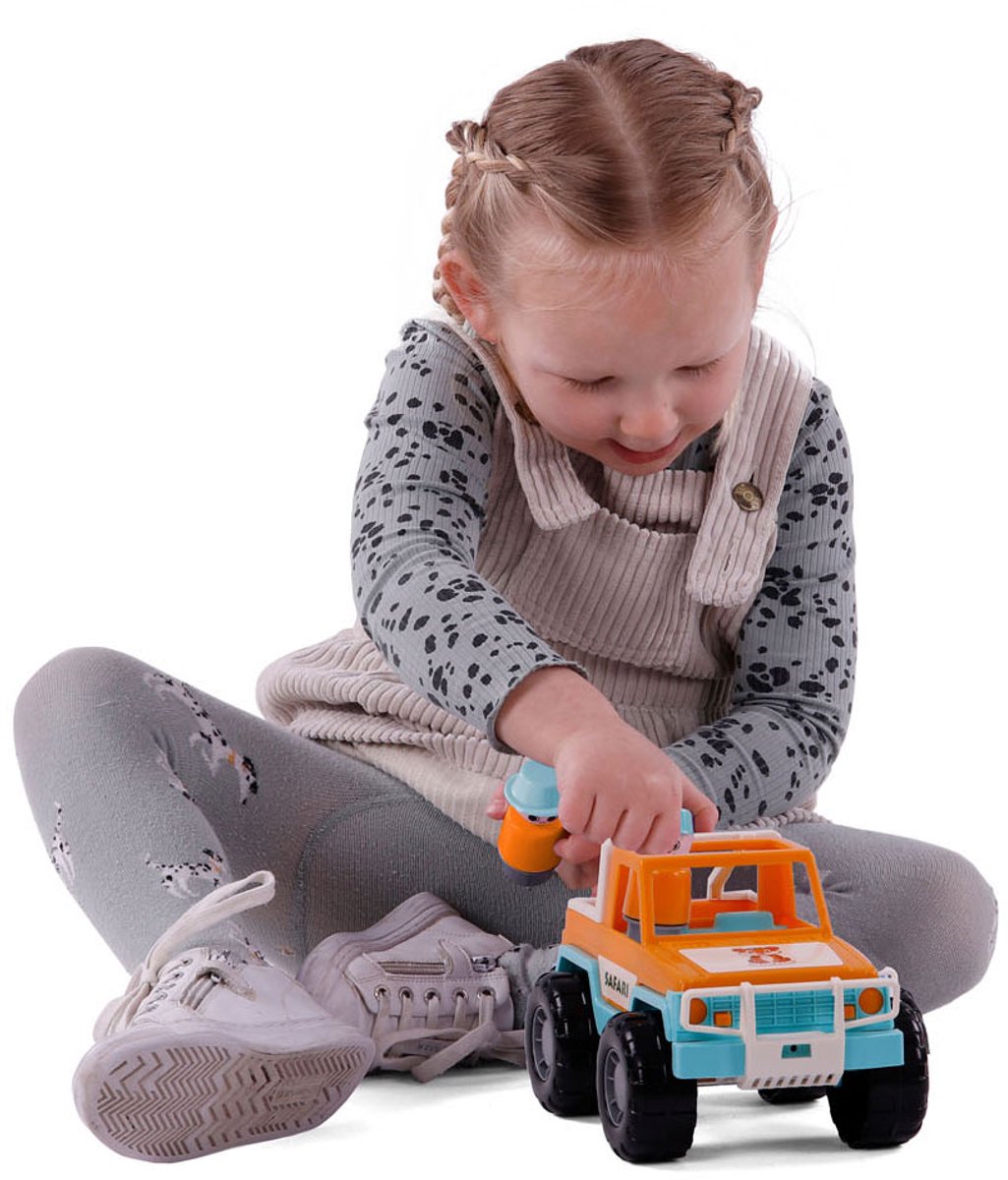Cavallino orange jeep with 2 play figures