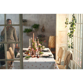 Paas tafellaken bloeiende konijntjes 138x220 cm