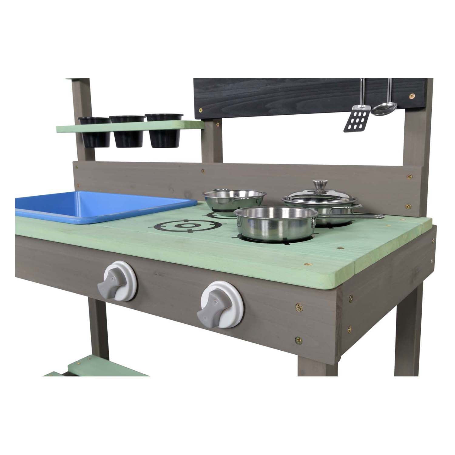 Swingende houten modderkeuken