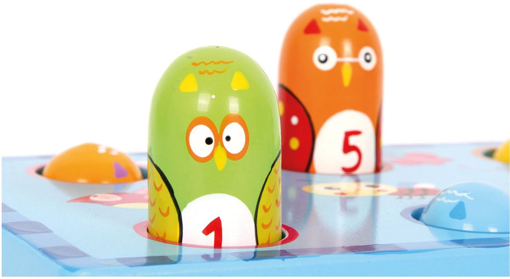 Small foot - motor skills game touch the bird