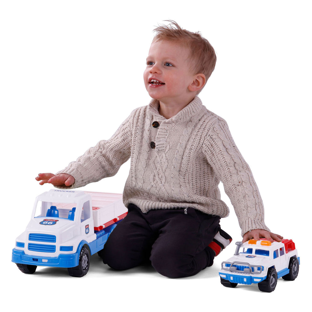 Cavallino XL Torpedo truck with jeep, 46.6cm