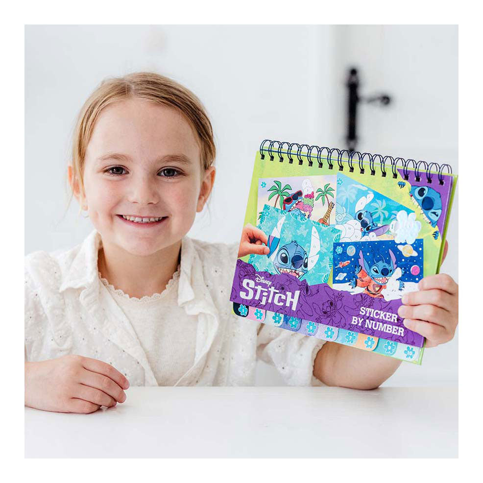Totum stickers op nummer boek stitch