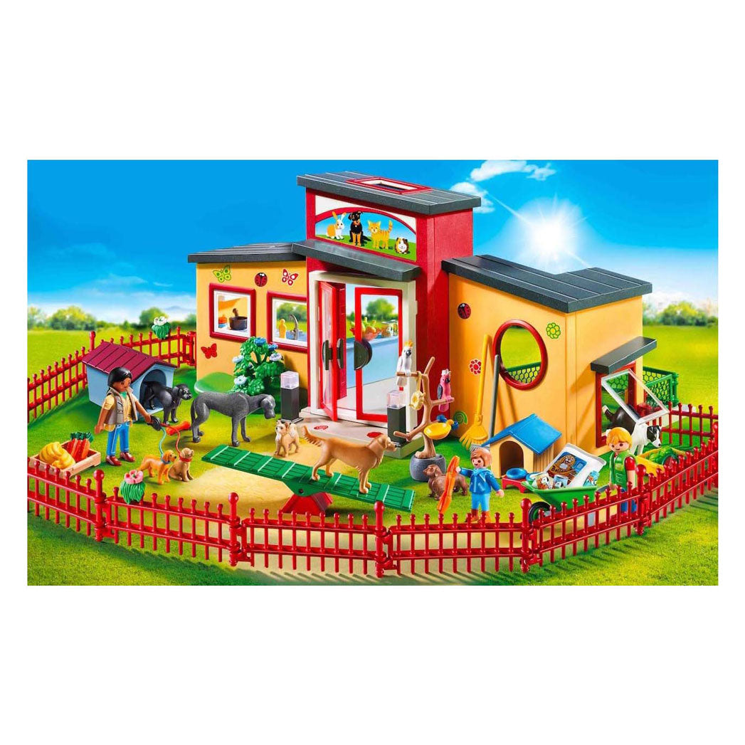 PLAYMOBIL MyLife Tiny Paws Pet Hotel