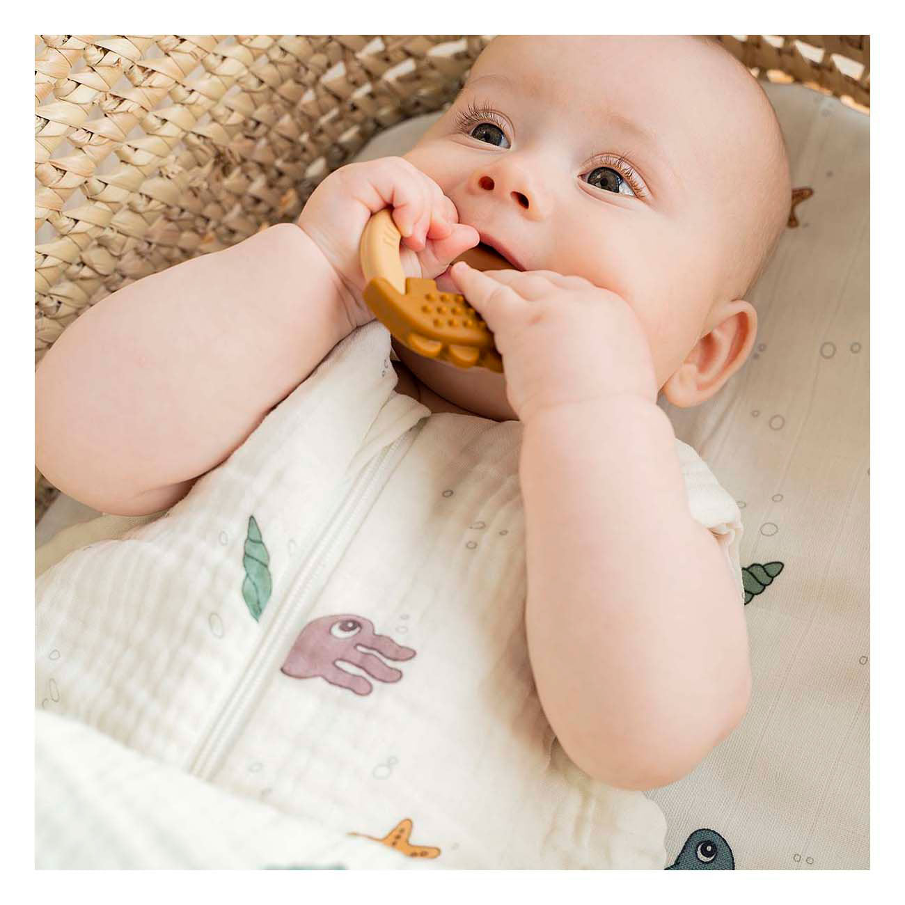 Gedaan door herten bijtring hertenvrienden mosterd roze, 2e.