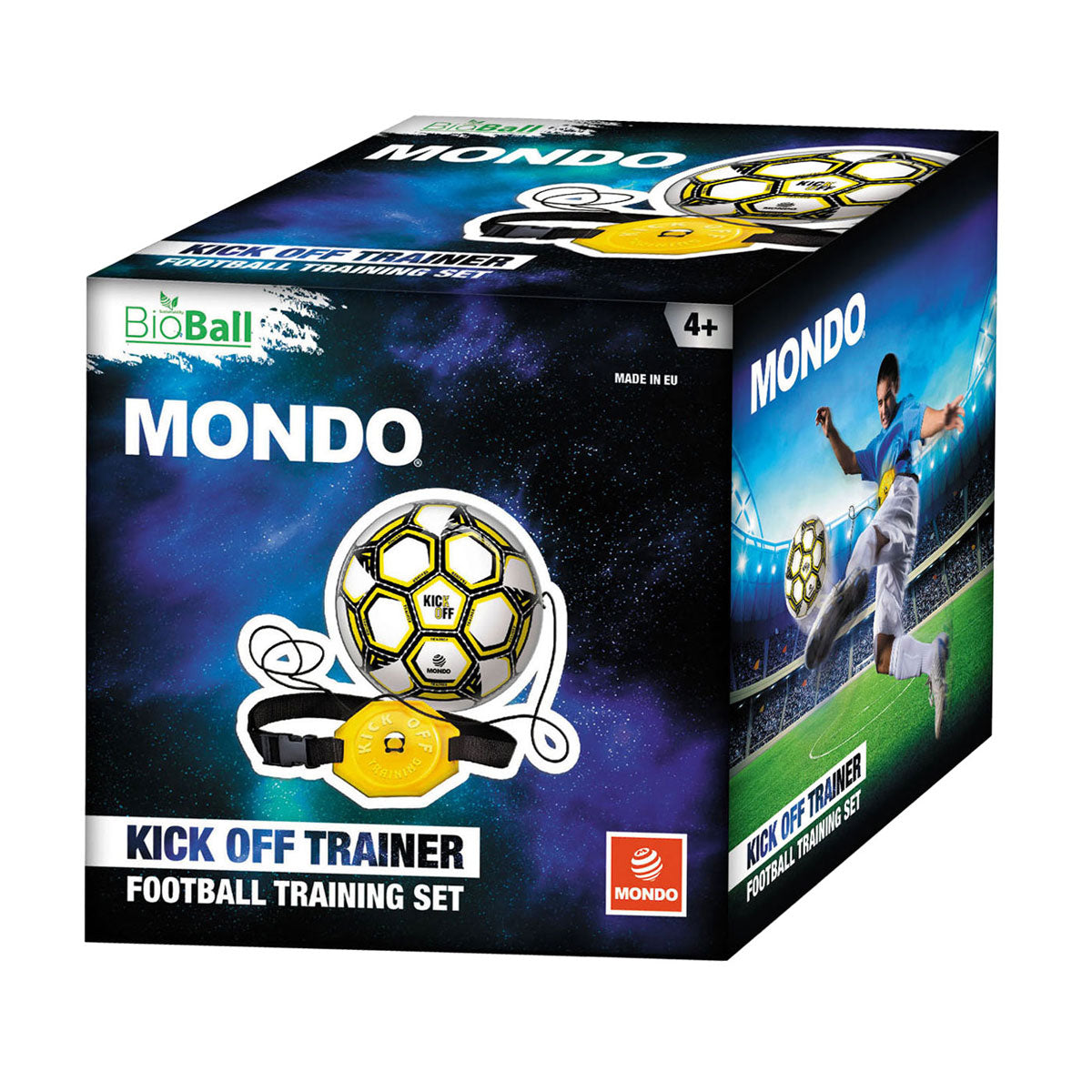 Mondo trapt trainer voetbal af