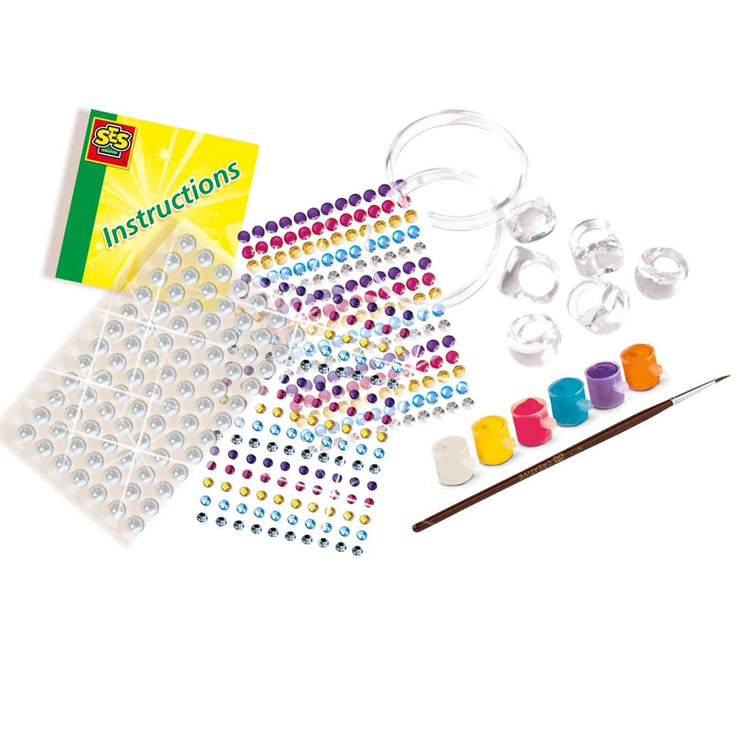 Ses diamanzo ringen en armbanden