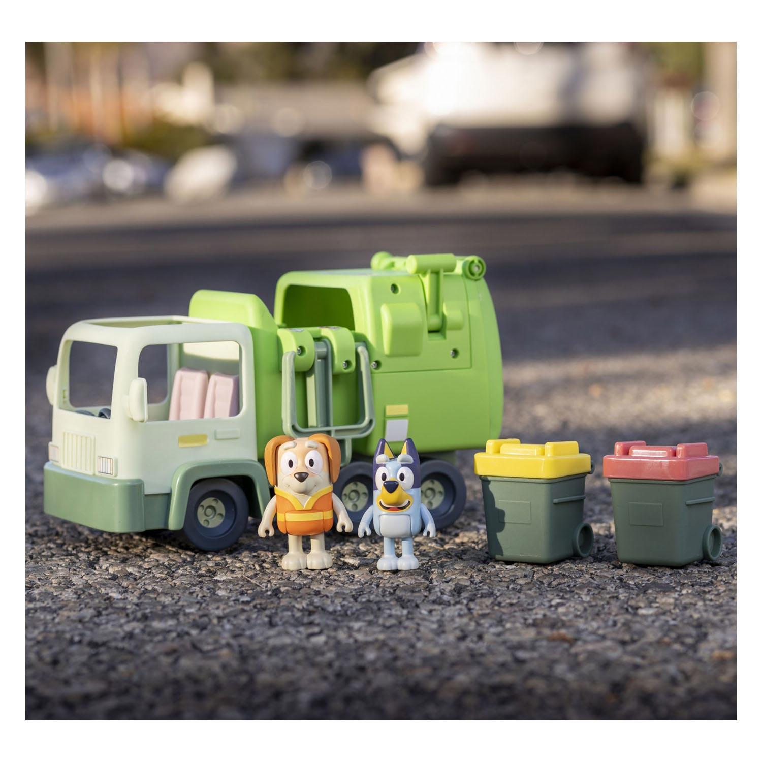 Elandenspeelgoed bluey vuilniswagen met speelfiguren