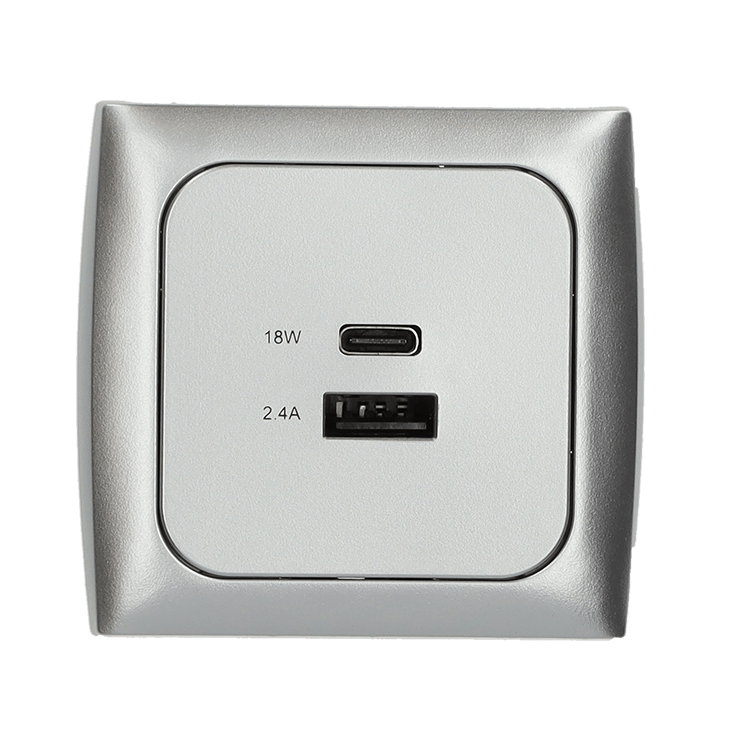 C-line usb laadcontactdoos met usb-a en usb-c met opal afdekraam zilver - zonder verkoopverpakking