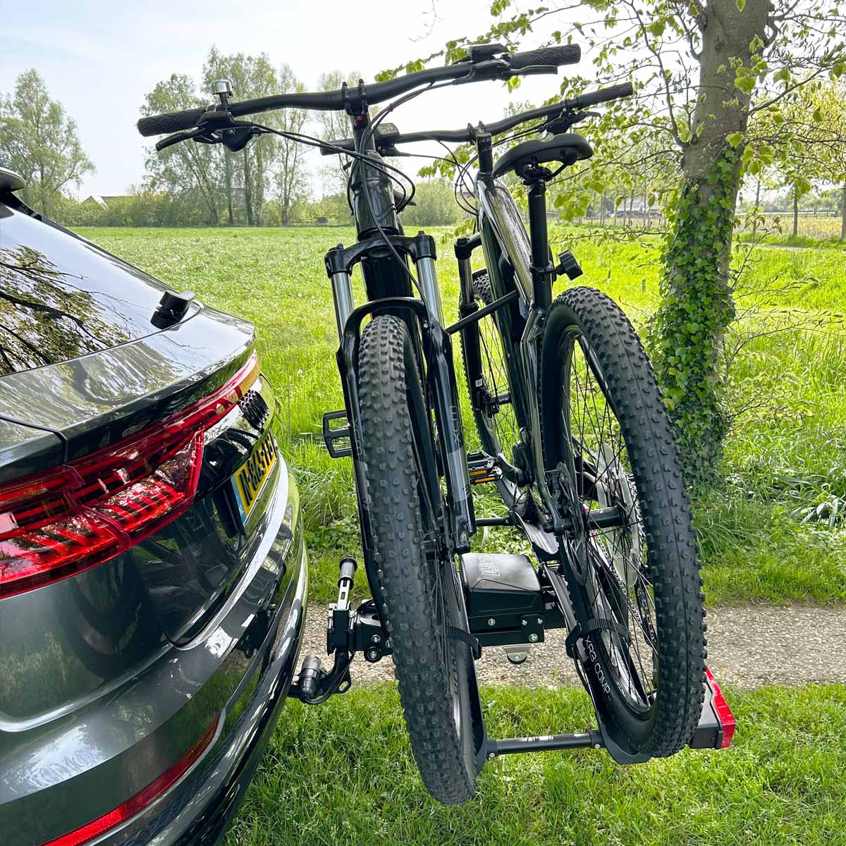 Lynx vleugels kantelbare fietsendrager voor 2 fietsen - trekhaak