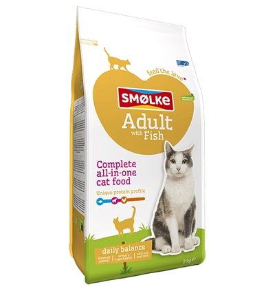 Smolke cat adult fish rice
