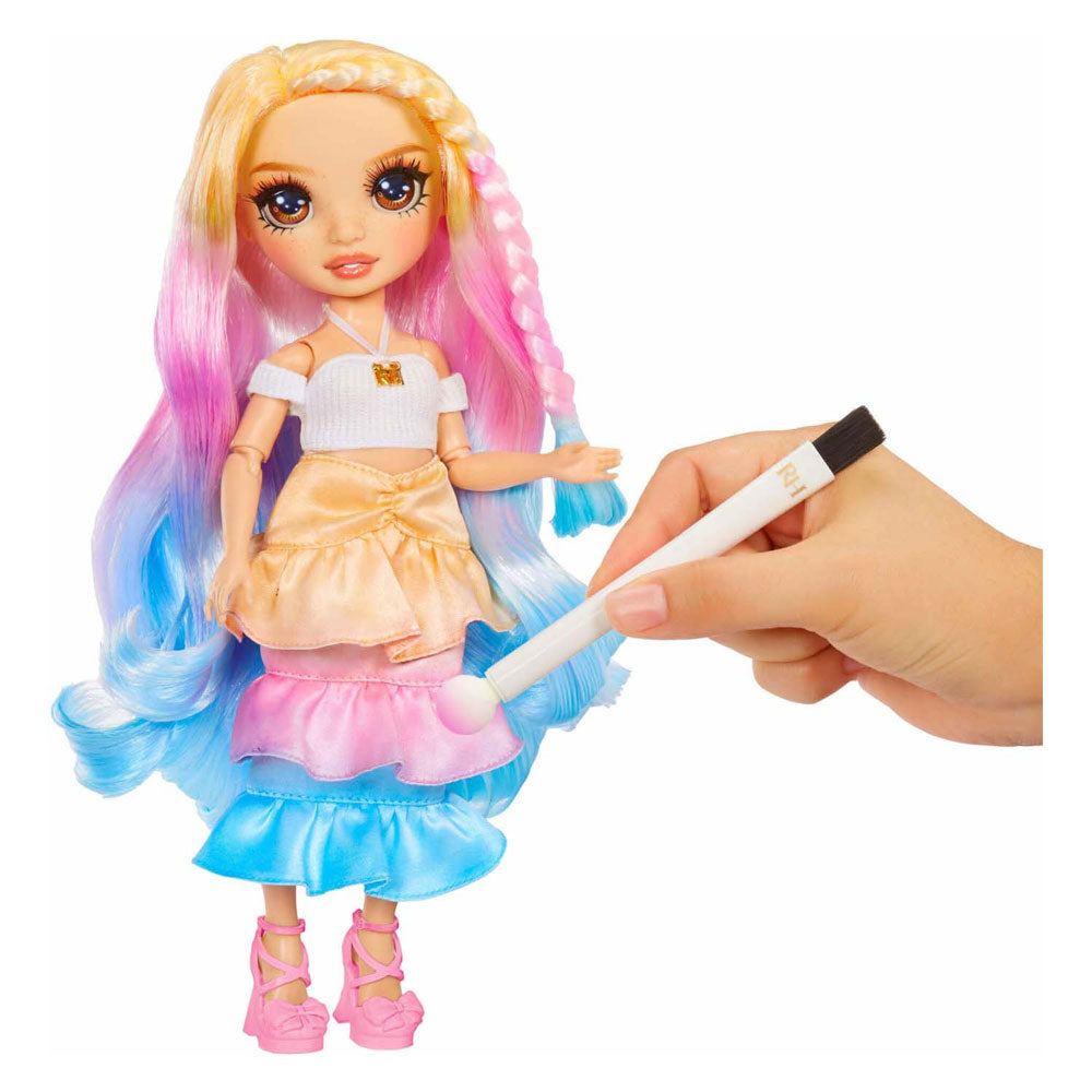 Mga entertainment regenboog hoog aquarel create-modepop - bruine ogen