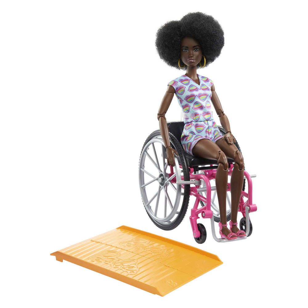 Barbie Fashionista's Modepop in Rolstoel