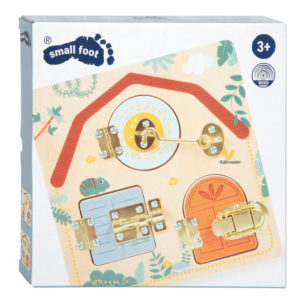 Small foot - Locks and latches motor activity board safari