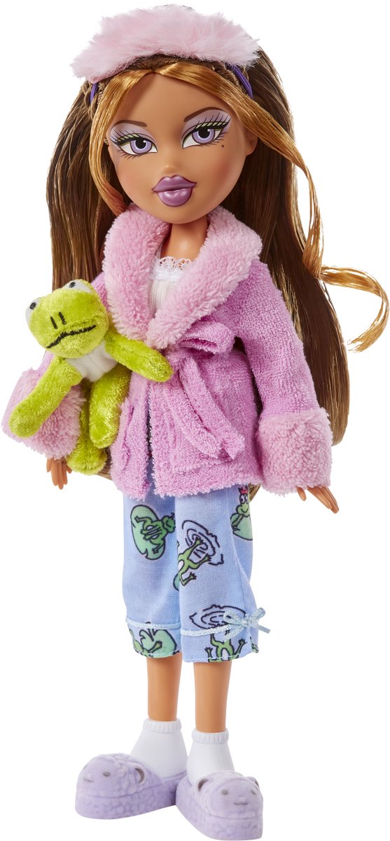 Bratz slumber party-modepop yasmin