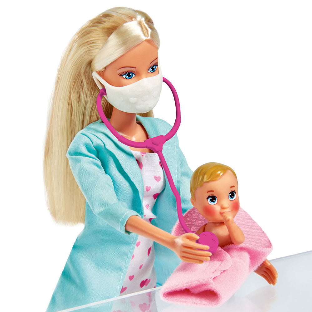 Steffi houdt van baby dokter