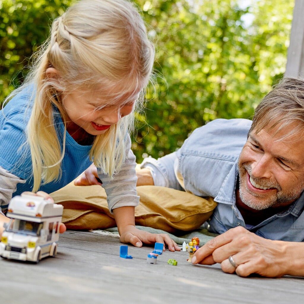 LEGO City 60283 Vakantiecamper