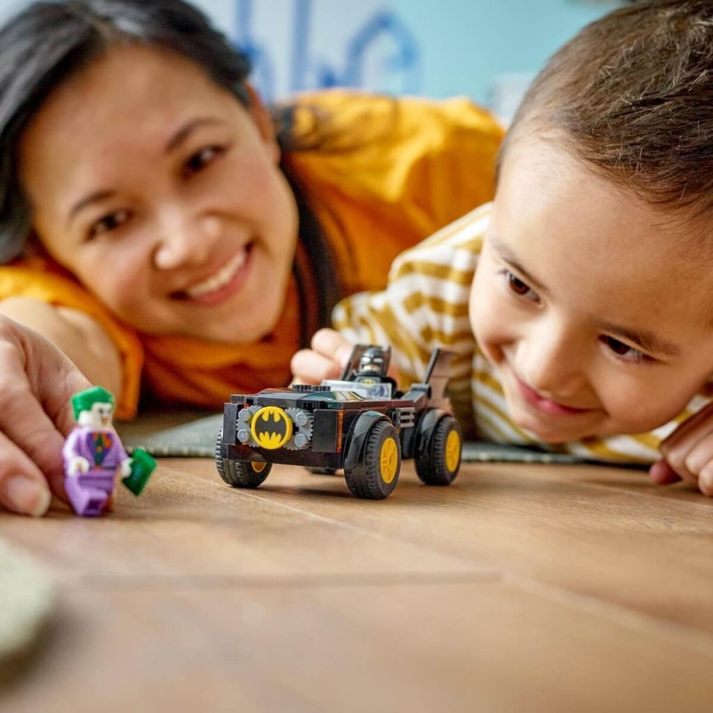 LEGO Super Heroes 76264 Batmobile Achtervolging: Batman vs. The Joker