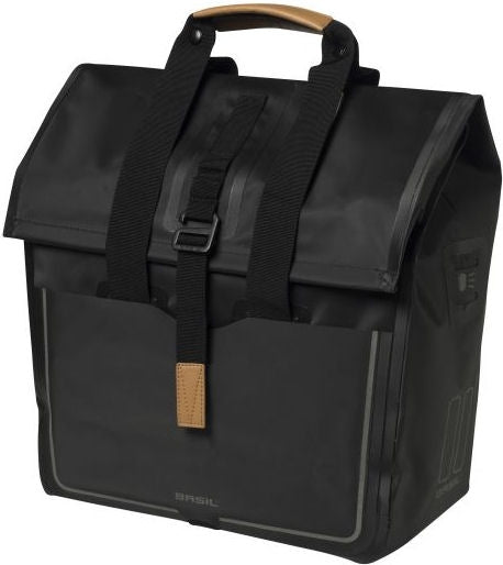 Basil Urban Dry Shopper - waterdichte fietsshopper, vegan lederen details, verstelbare sluiting, reflectie, mat zwart