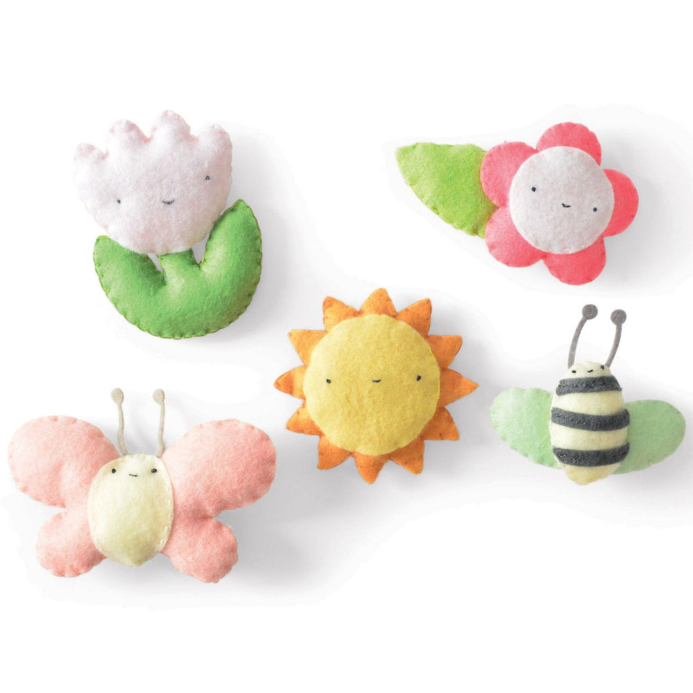 Sizzix • bigz plus die garden friends