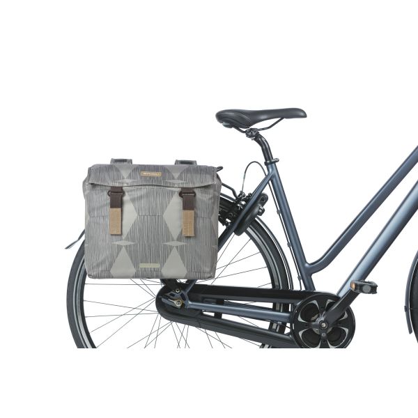 Basil Elegance dubbele fietstas, chateau taupe, gerecycled PET, Universal Bridge, 40-49L
