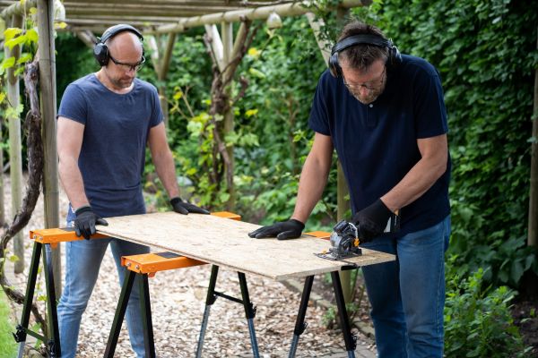 Mini scie circulaire à main à batterie 89mm (Maxxpack 18V).