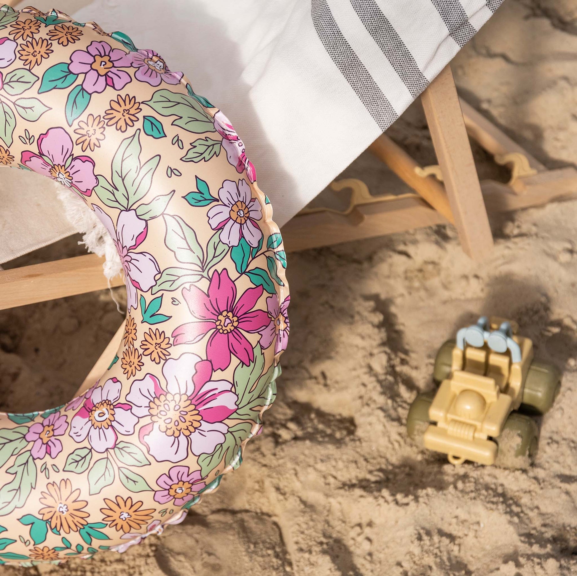 Bloesem | meerkleurige zwemband ø 90 cm