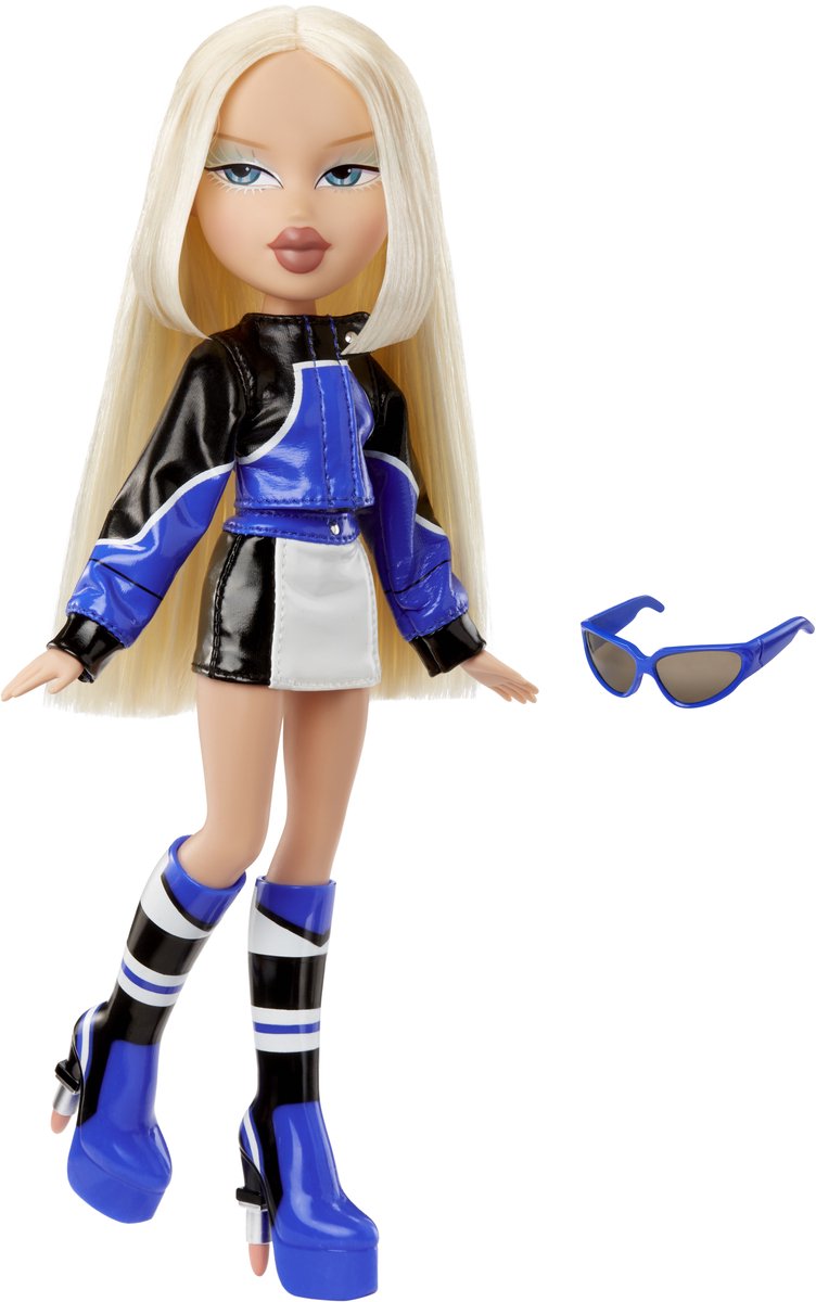Bratz mga entertainment modepop cloe - fashion doll race outfit.