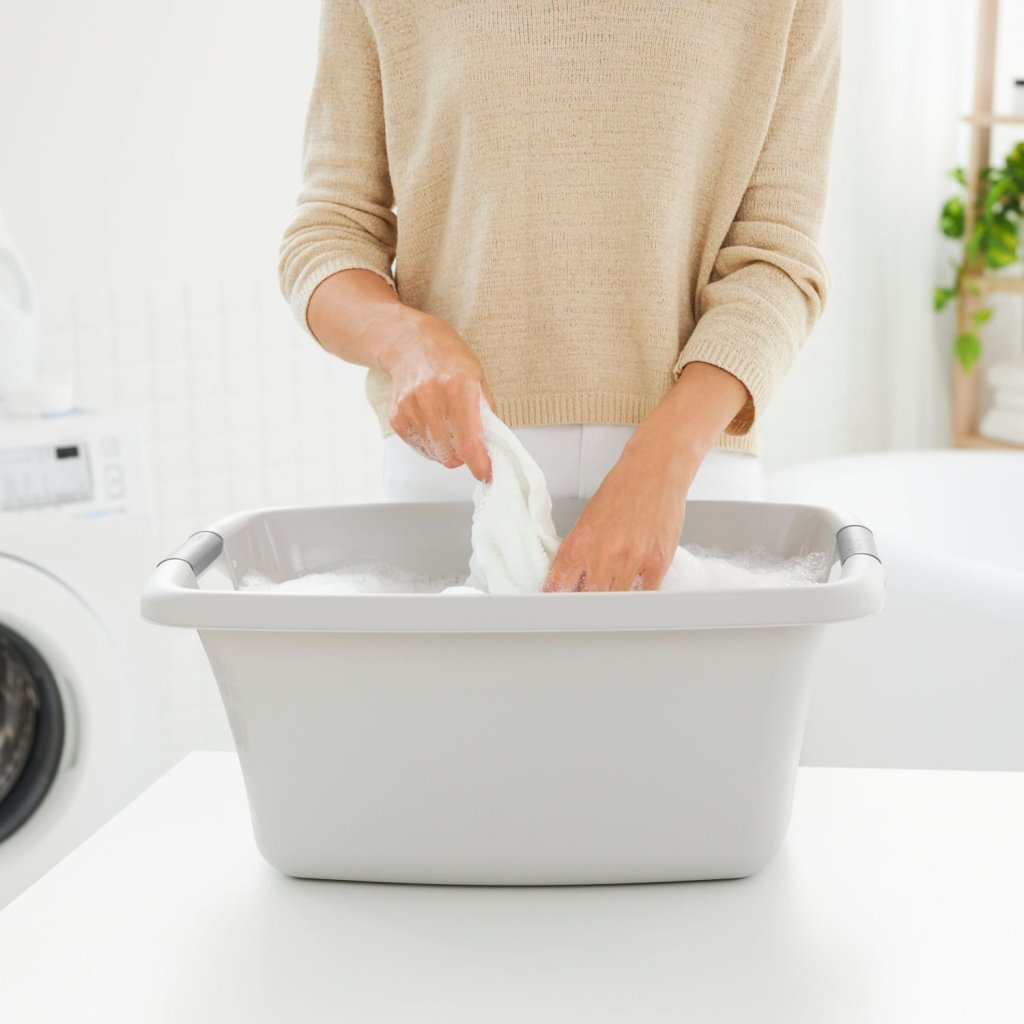 Rotho wasmand 25 liter bloemen grijs