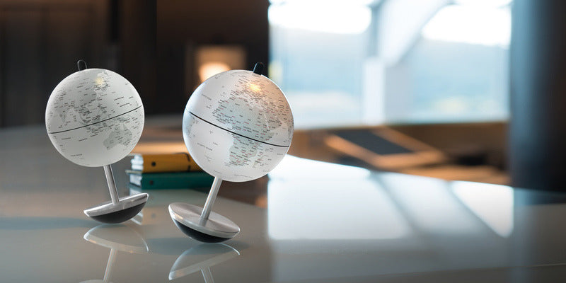 Atmosphere nr-0311swbi-gb wereldbol schommel 11cm diameter alu rubber