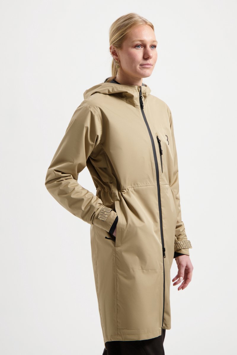 Bbb cycling regenjas dames waterdicht - rainshield parka - 10 tot 20 °c - ventilerend - lang model fietsjas unisex - beige camel - l - bbw-471