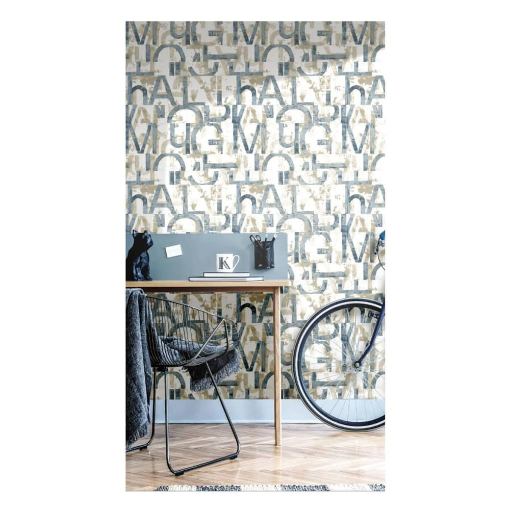 Noordwand behang vrienden koffie woorden en letters blauw en metallic