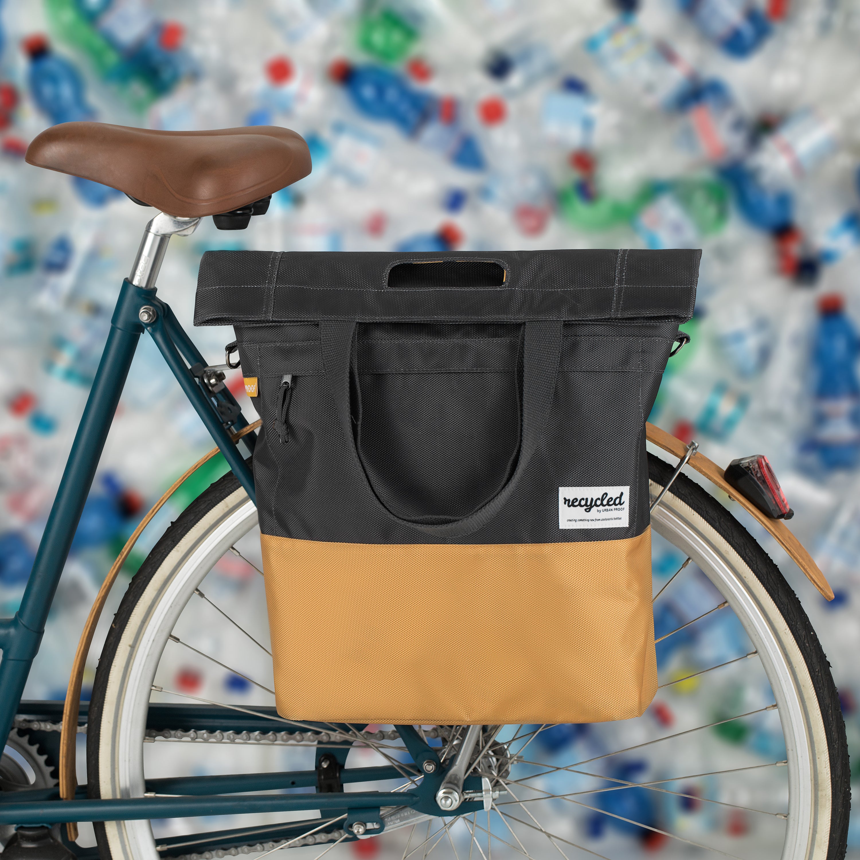 Urban Proof 20L fietstas - grijs-geel - unisex - waterbestendig - gerecycled PET-materiaal