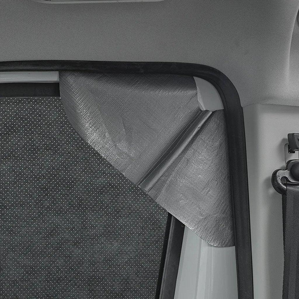 Proplus raamafdekking voor fiat ducato vanaf 2006 - nonwoven - voorruitfolie - zonbescherming - voorruitafdekking - eenvoudige bevestigen - privacy en bescherming - tegen hitte en kou - inclusief bevestigingstrips