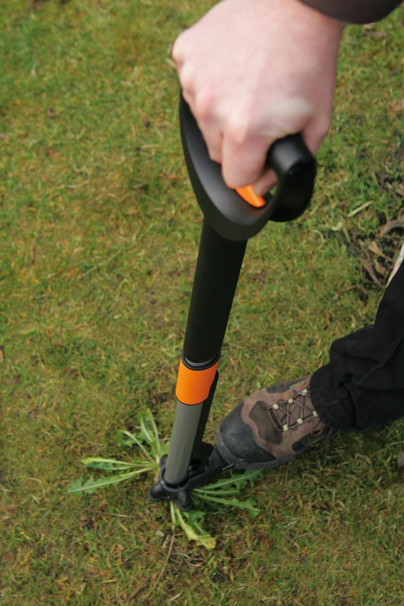 Fiskars smartfit onkruidsteker telescopic weed cutter