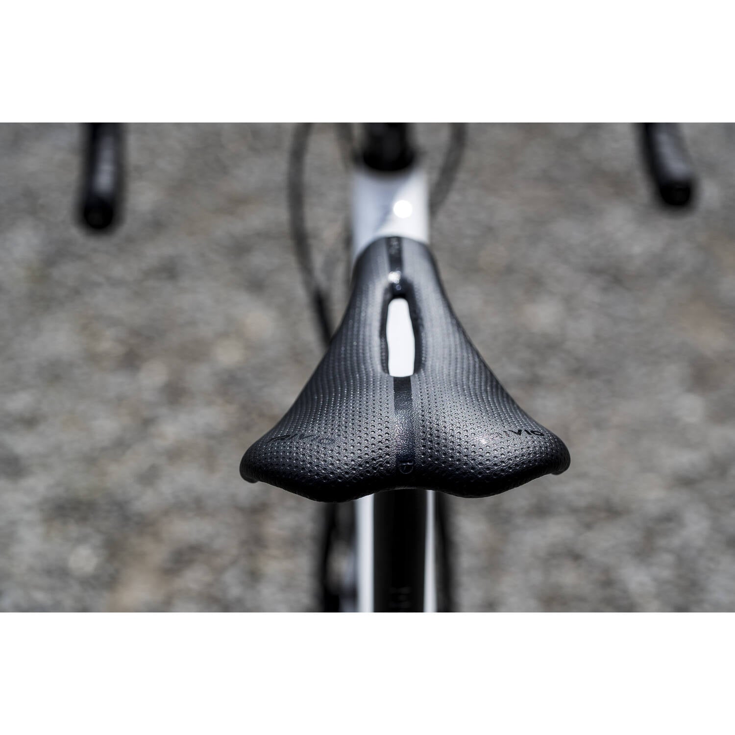 Trivio - pirate pfs fietszadel zwart