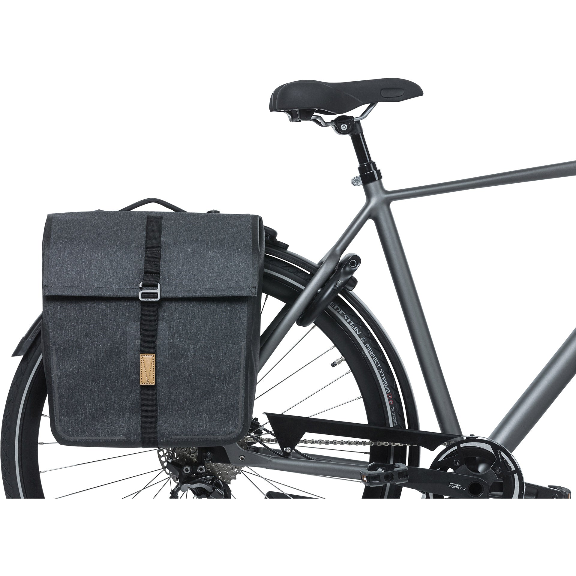 Basil dubbele fietstas urban dry mik 50 liter - houtskool