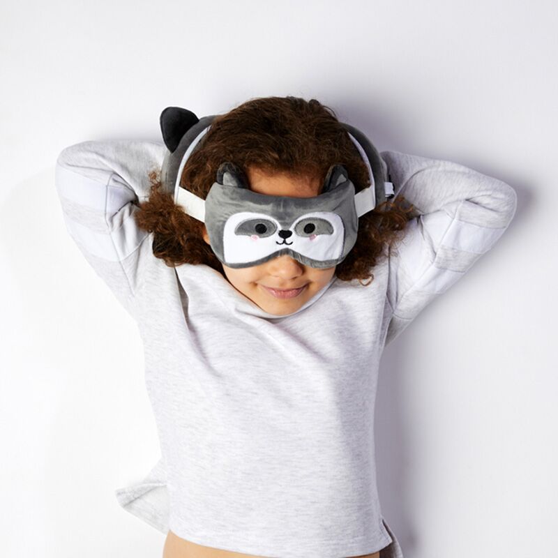 Ty relaxeazzz pluche wasbeer rond reiskussen slaapmasker