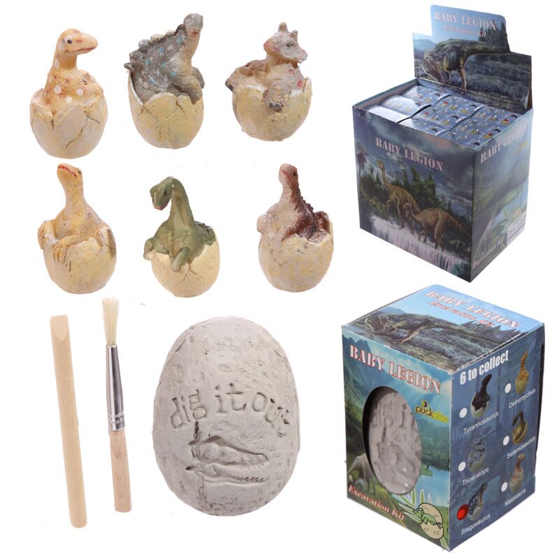 Baby dinosaurus in ei graveringset