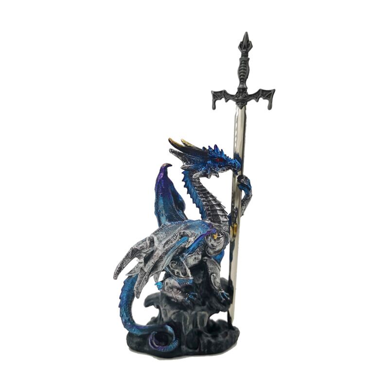 Dark legend protector of the night draak met zwaard