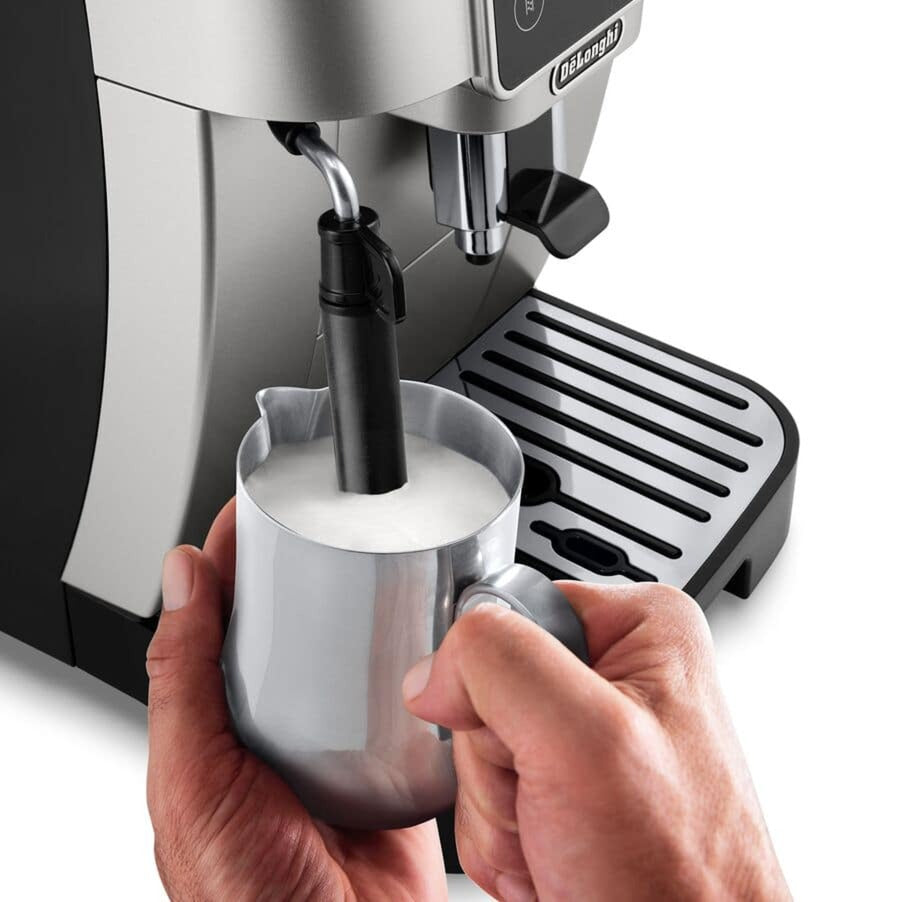 DeLonghi ECAM220.30.SB Magnifica Start