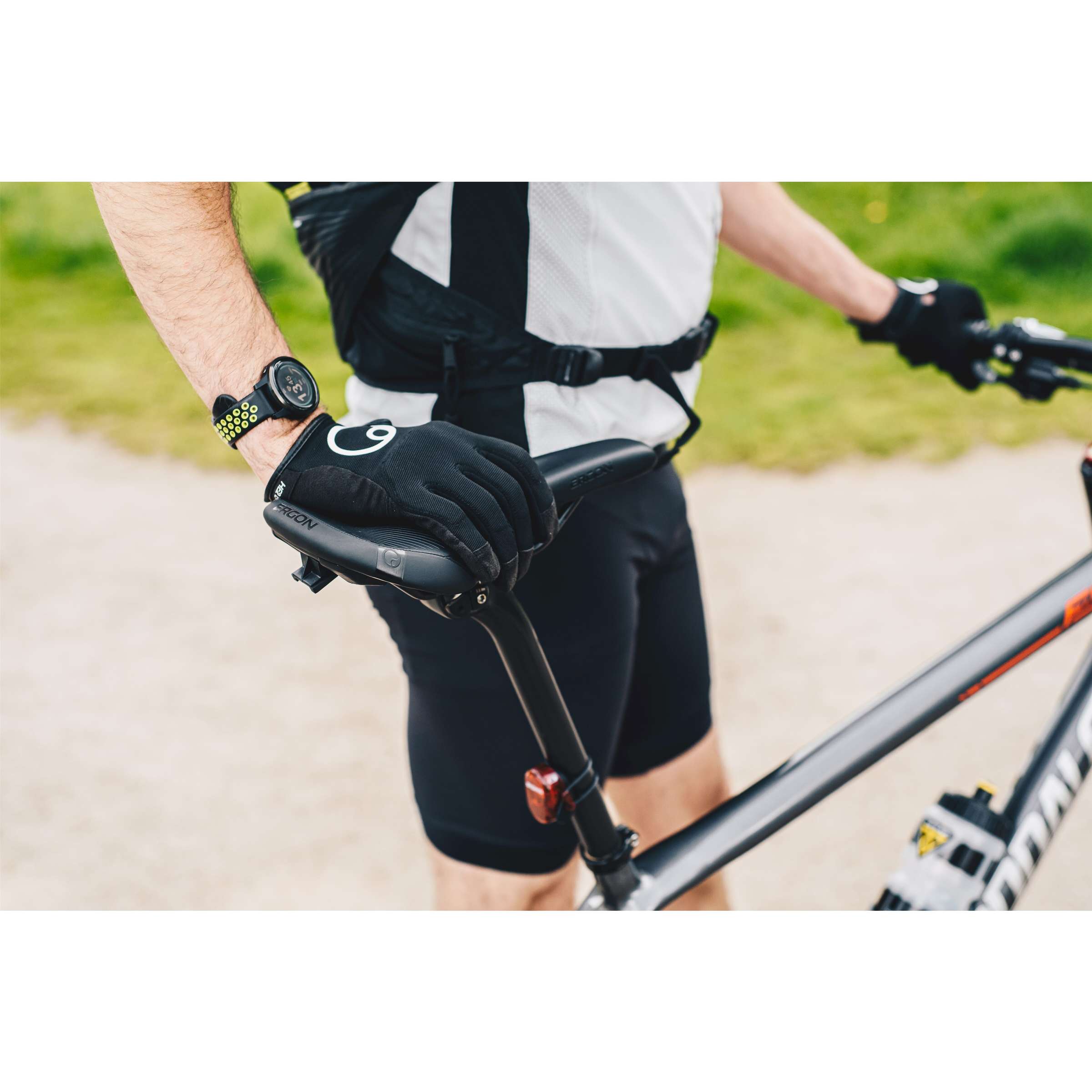 Ergon Handschoen HE2 Evo mt M