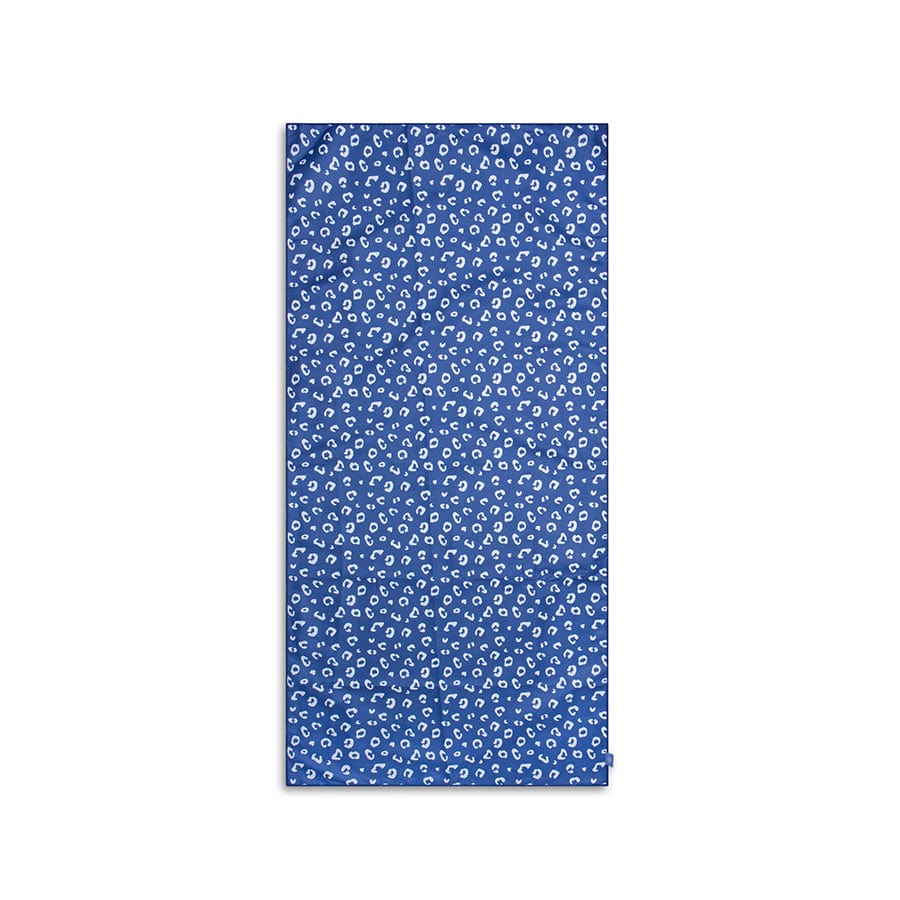 Luipaard | blauwe microvezeldoek 135 x 65 cm