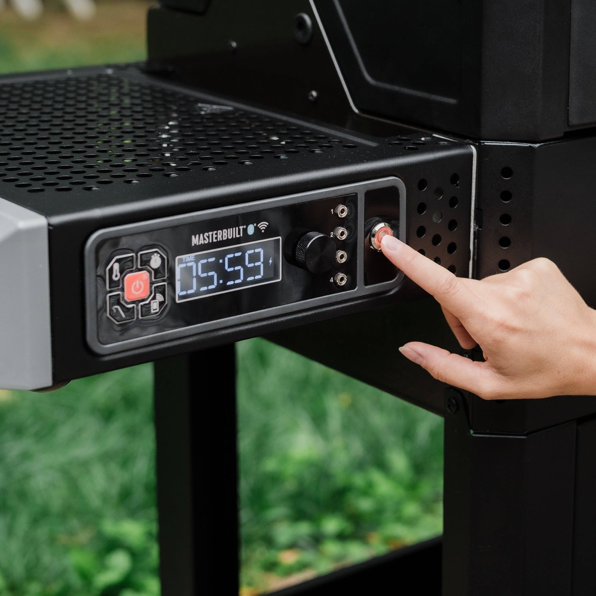 Masterbuilt Masterbuilt AutoIgnite Series 545 Digitale houtskoolbarbecue e