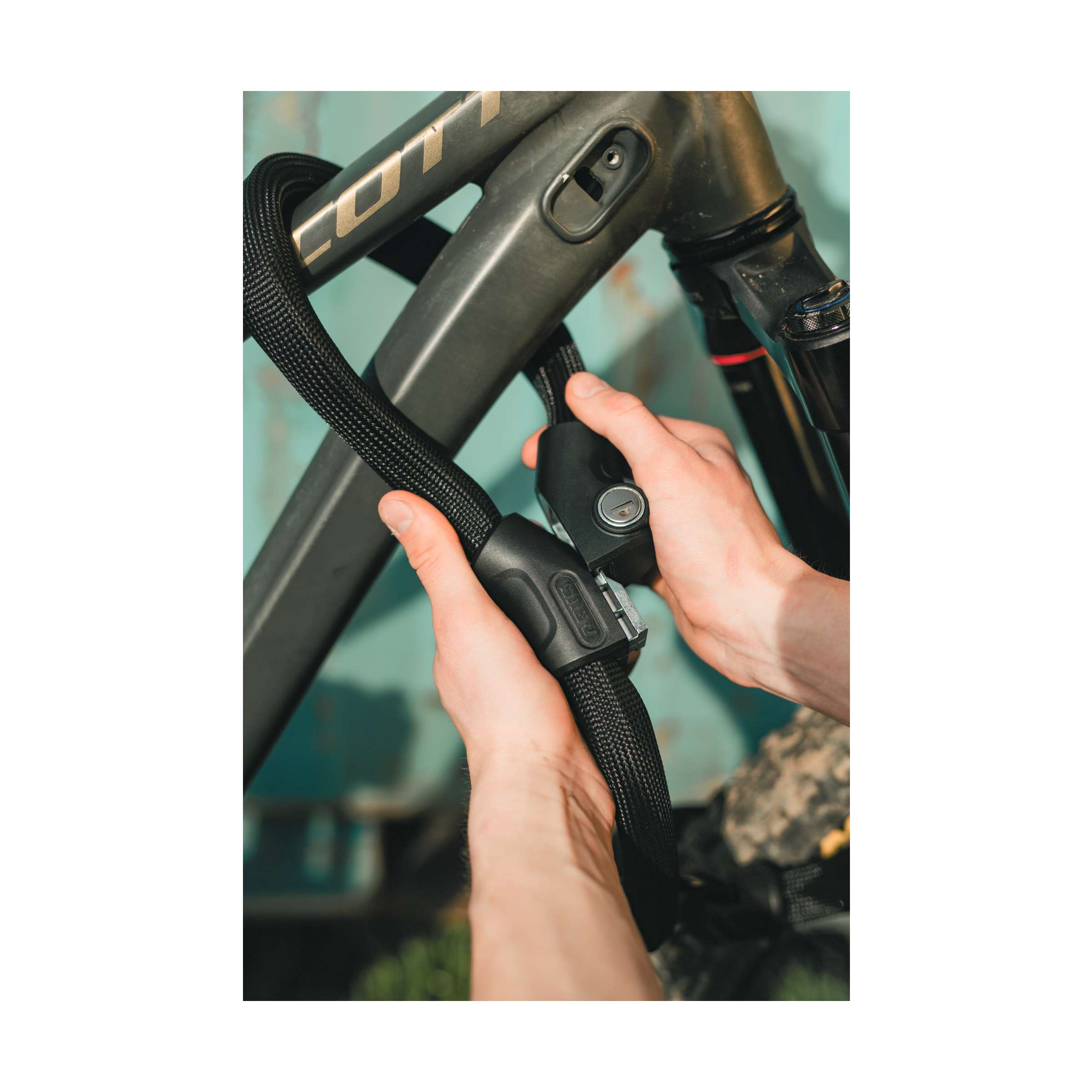 Abus kettingslot infinity loop 1806 110 110cm zwart