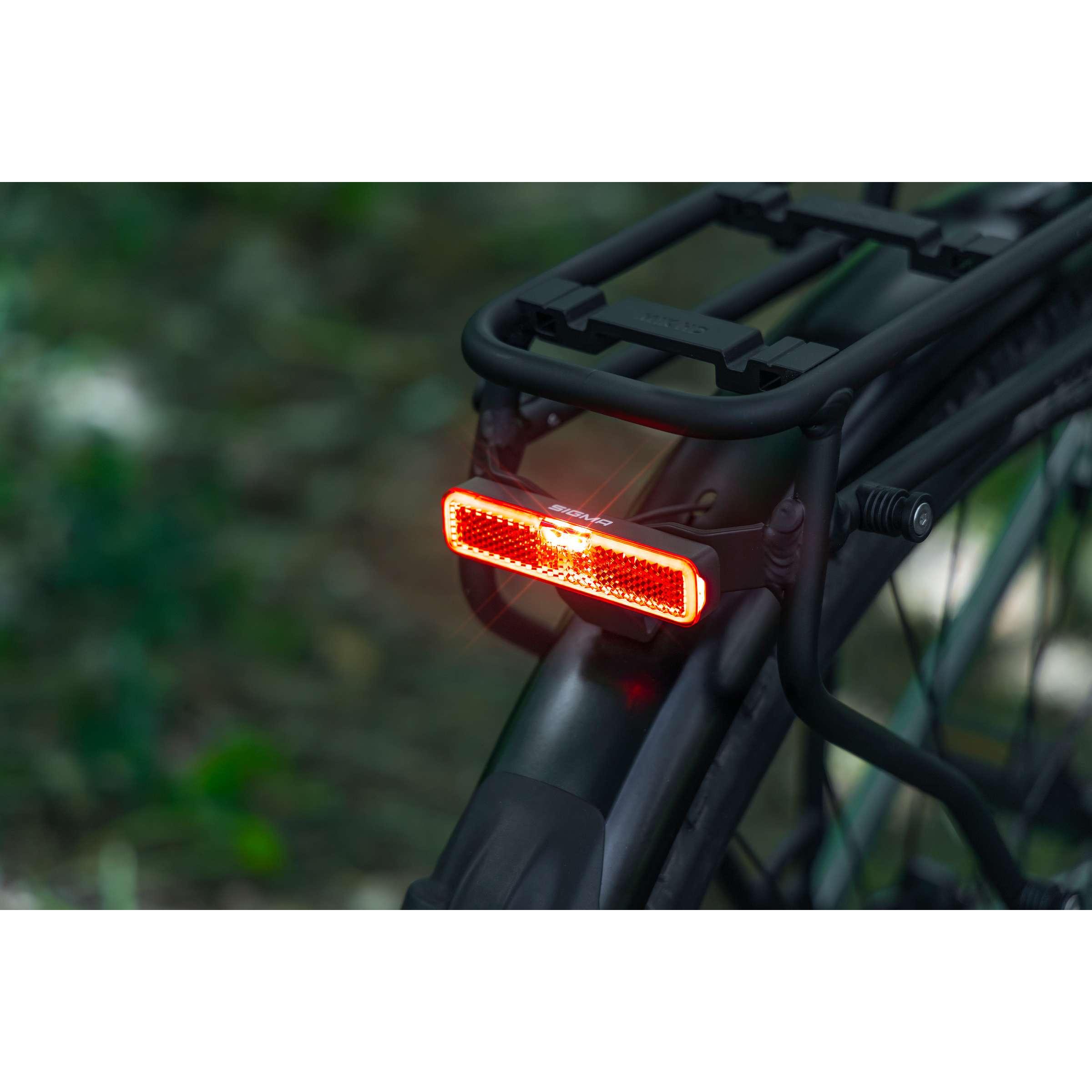Sigma achterlicht eox rl bagagedrager + remlichtfunctie