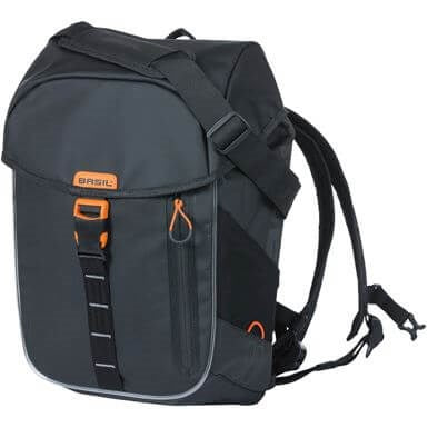 Basil Miles Tarpaulin bicycle backpack Nordlicht - Waterproof black backpack for cyclists - 17L - Unisex - Sporty - Black